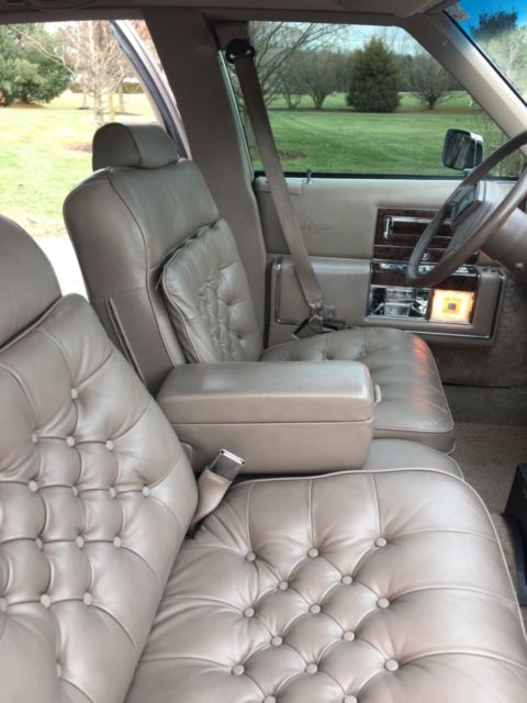1990 Cadillac Brougham D’elegance - photo 13