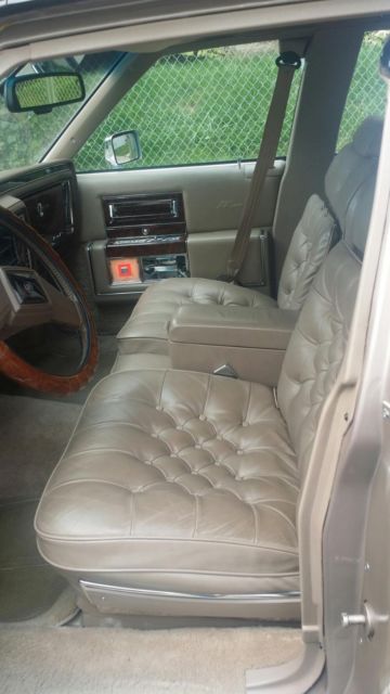 1990 Cadillac Brougham - photo 8