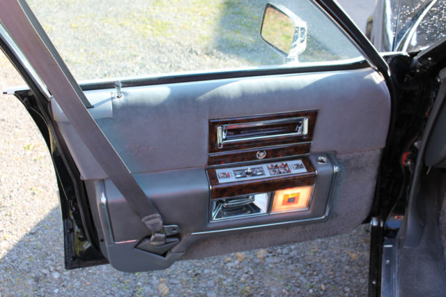 1990 Cadillac Brougham - photo 10