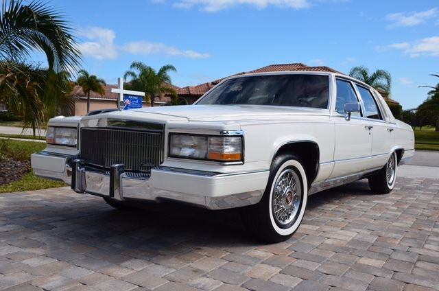1990 Cadillac Brougham - photo 2