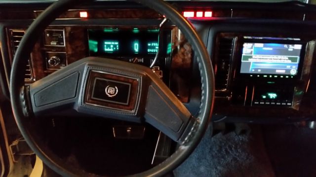 1990 Cadillac Brougham - photo 10