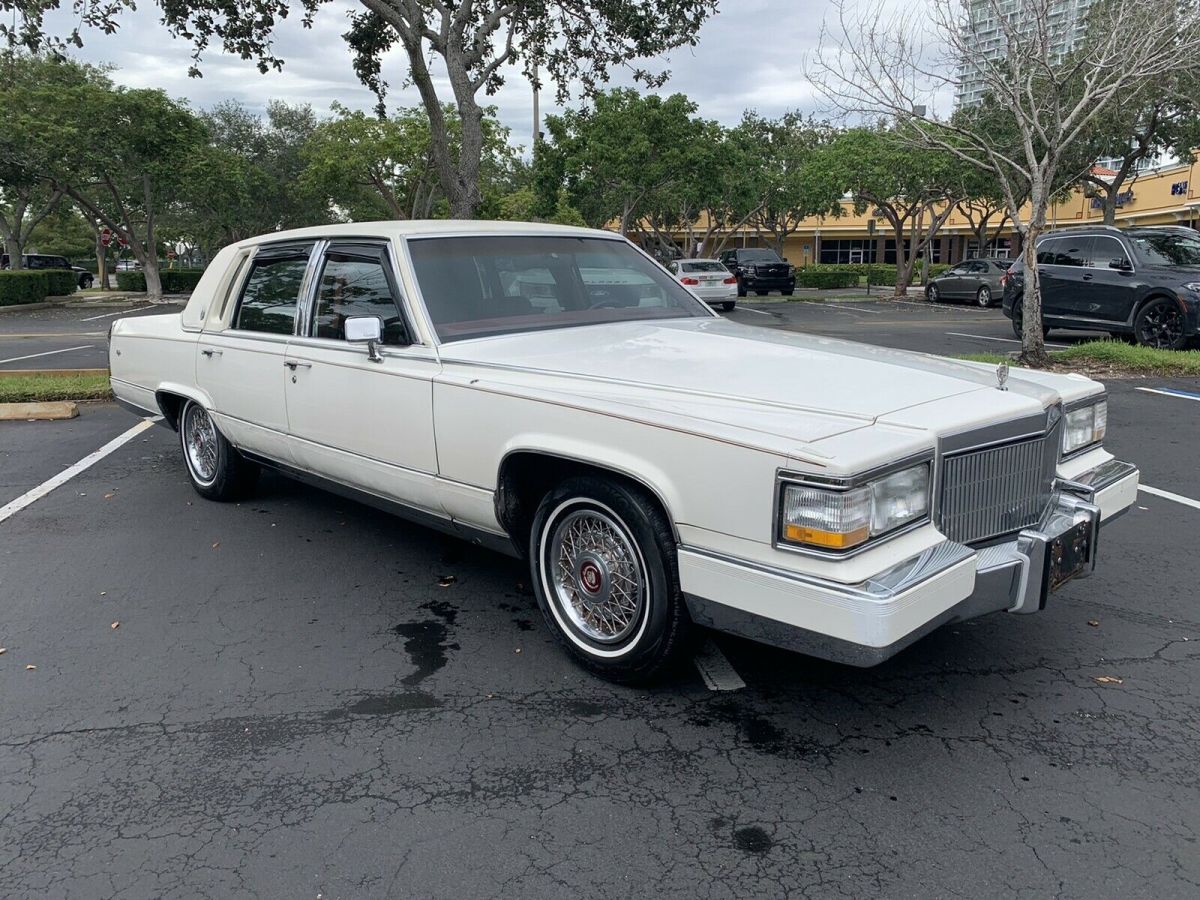 1990 Cadillac Brougham (Fleetwood) 5.7 motor 1990 Cadillac Brougham