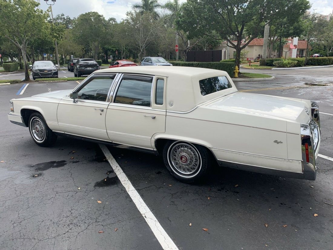 1990 Cadillac Brougham - photo 11