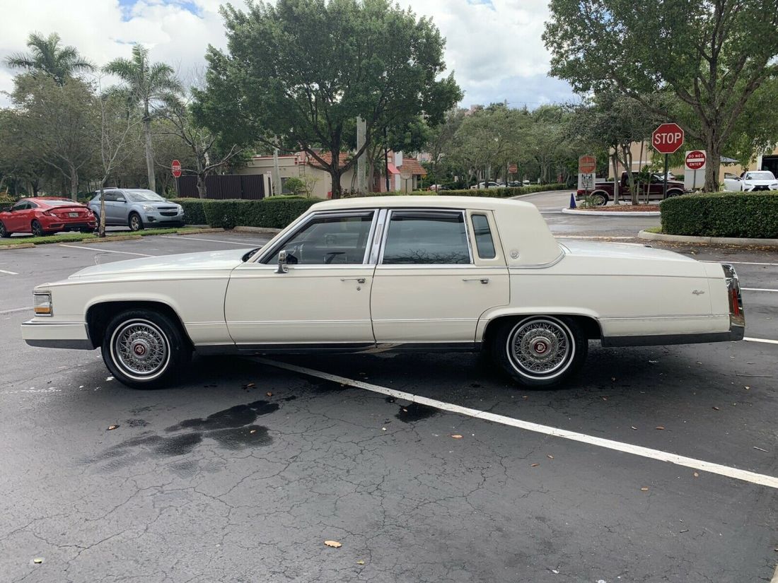1990 Cadillac Brougham - photo 12