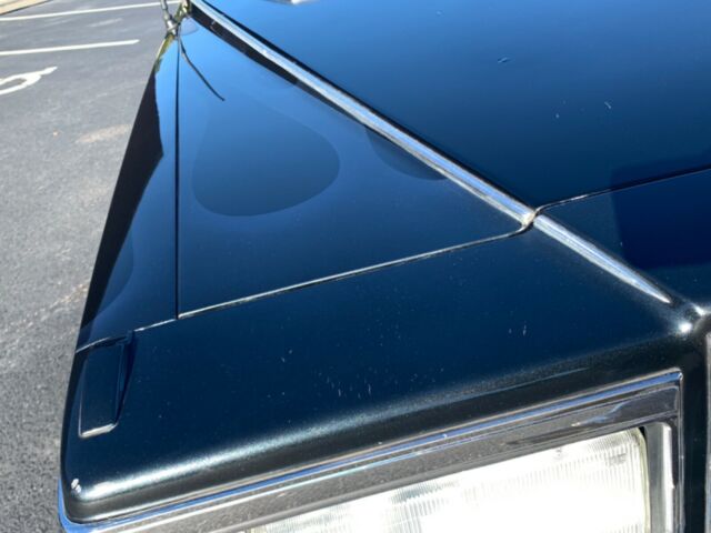 1990 Cadillac Brougham - photo 2