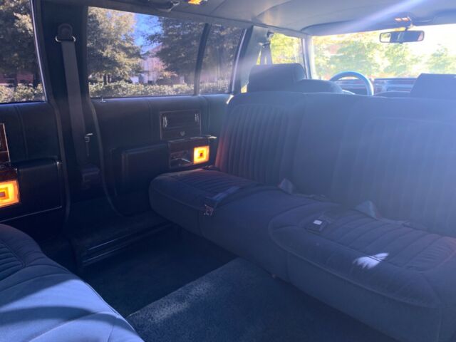 1990 Cadillac Brougham - photo 7