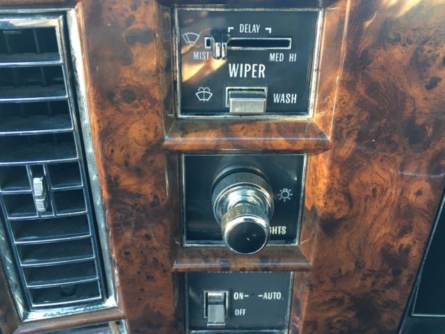 1990 Cadillac Brougham Customer Gold Edition - photo 11