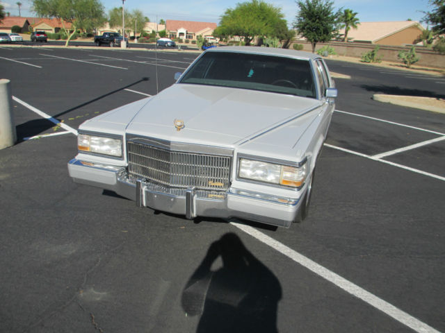 1990 Cadillac Brougham - photo 2