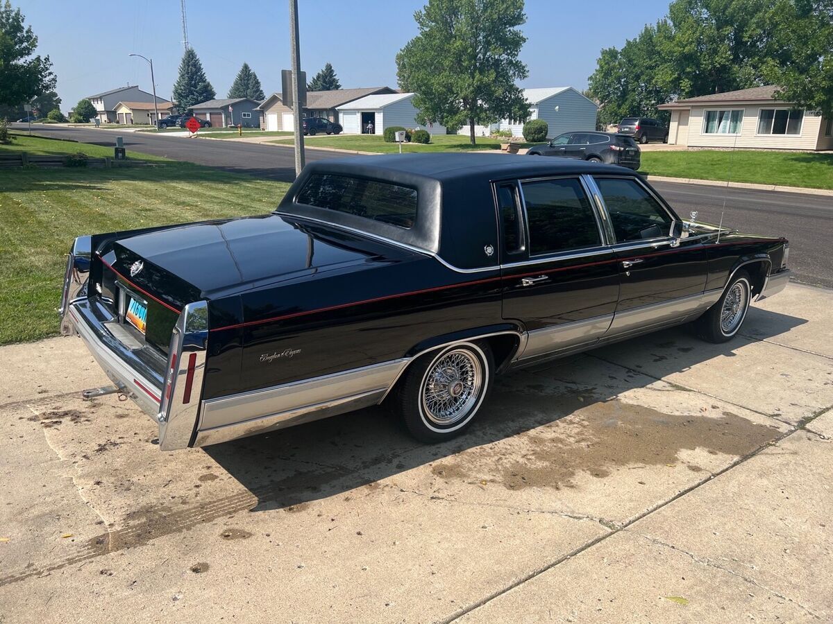 1990 Cadillac Brougham Sedan Black RWD Automatic d’Elegance 1990 Cadillac Brougham d’Elegance