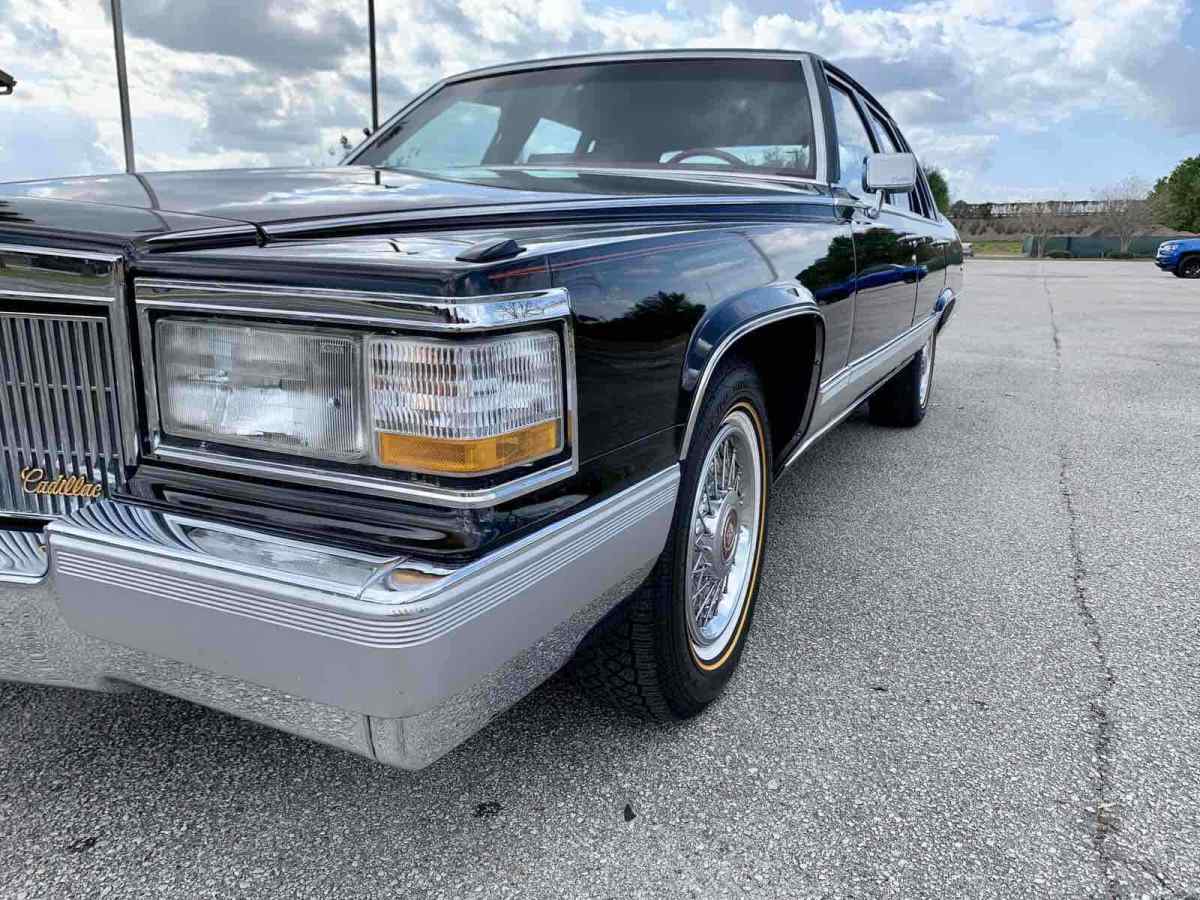 1990 Cadillac Brougham d’elgance 19,556 miles - photo 5