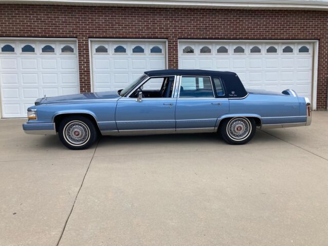 1990 Cadillac Brougham - photo 2