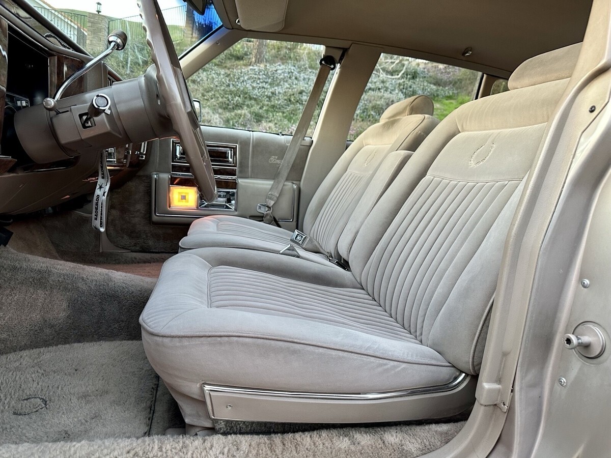1990 Cadillac Brougham - photo 9
