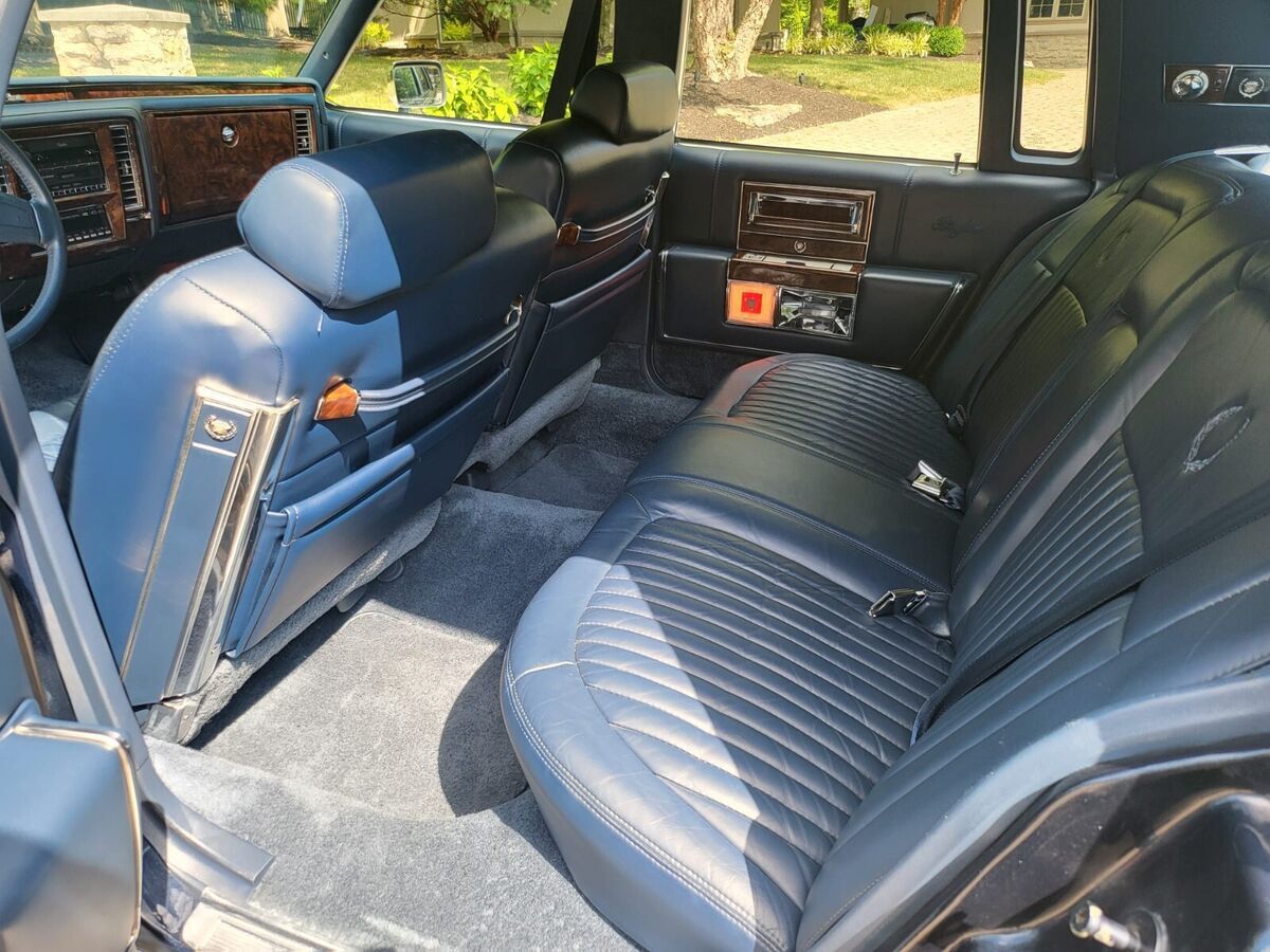 1990 Cadillac Brougham - photo 9