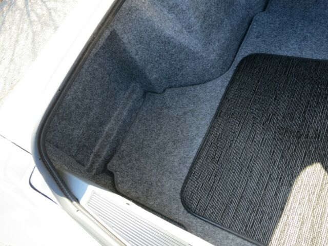 1990 Cadillac DeVille - photo 11