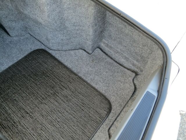 1990 Cadillac DeVille - photo 12