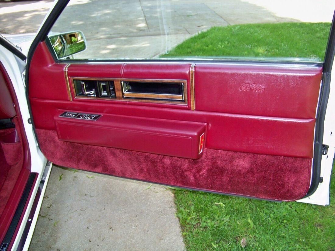 1990 Cadillac DeVille - photo 12