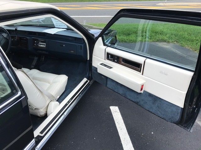 1990 Cadillac DeVille - photo 2