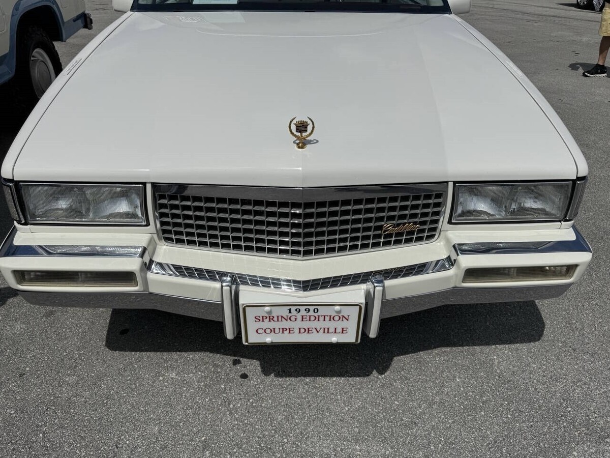 1990 Cadillac DeVille Base 2dr Coupe - photo 3
