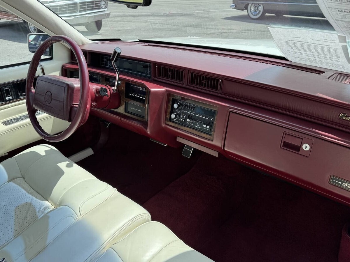 1990 Cadillac DeVille Base 2dr Coupe - photo 8