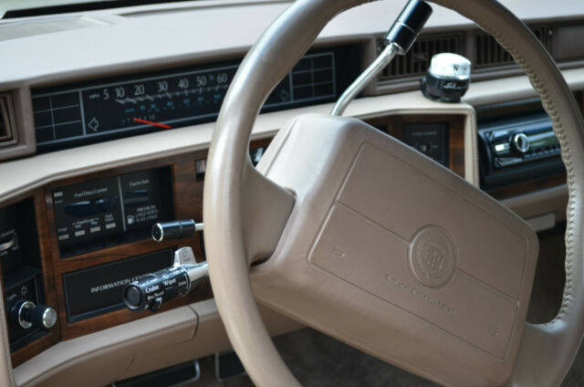 1990 Cadillac DeVille Coupe - photo 7