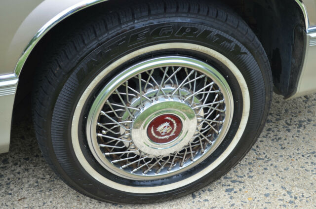 1990 Cadillac DeVille Coupe - photo 9