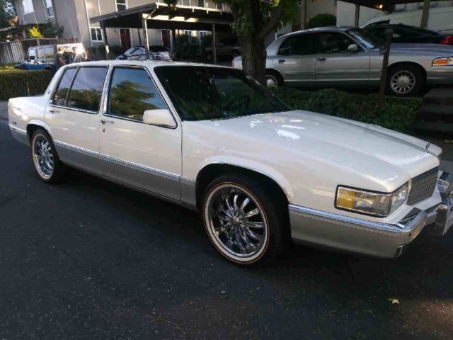 1990 Cadillac DeVille - photo 2