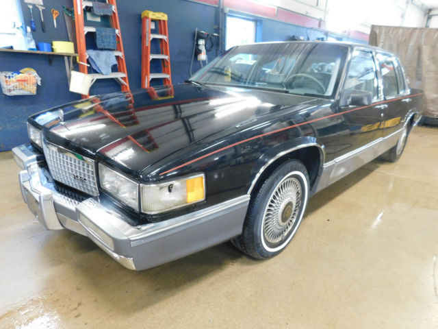 1990 Cadillac DeVille - photo 2