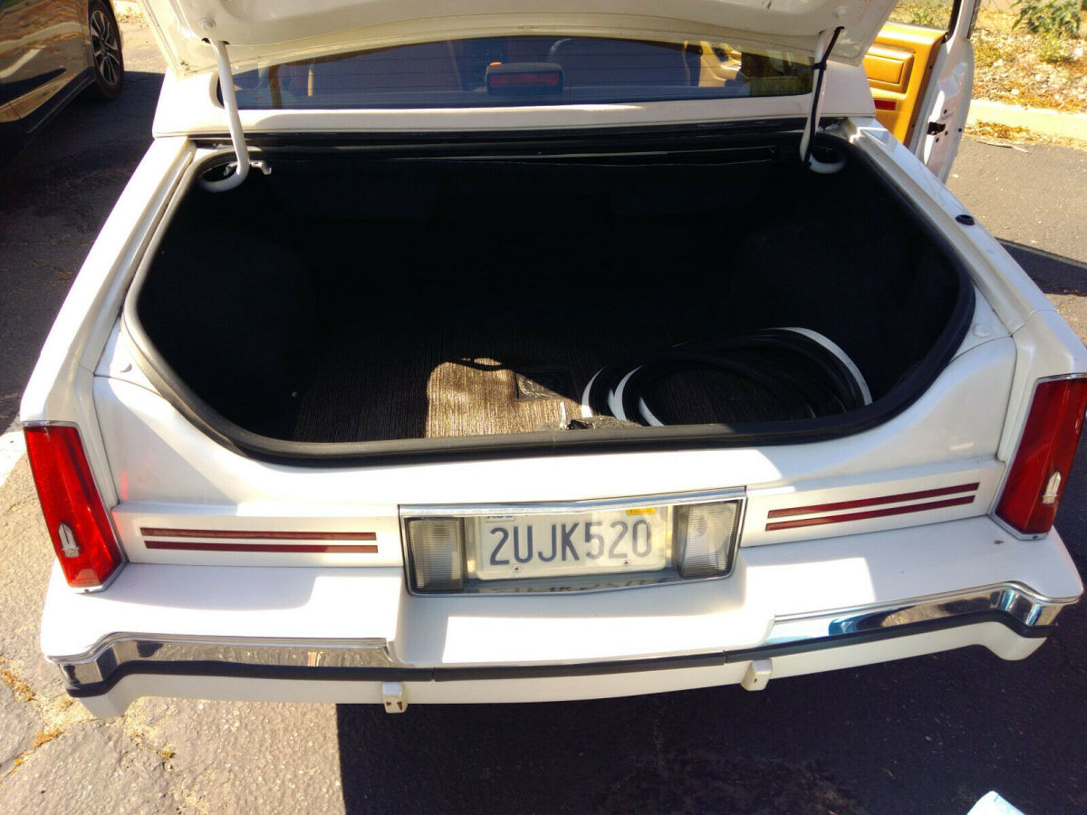1990 Cadillac Eldorado Biarritz - photo 9