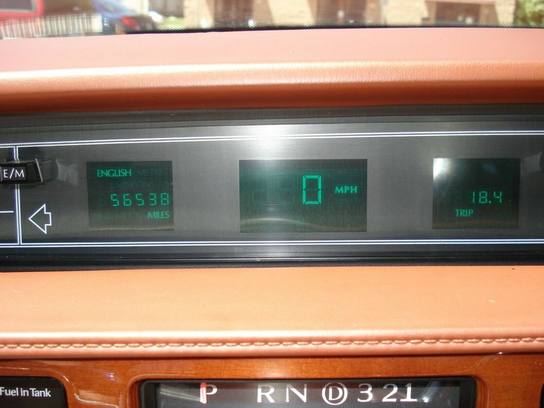 1990 Cadillac Fleetwood - photo 13