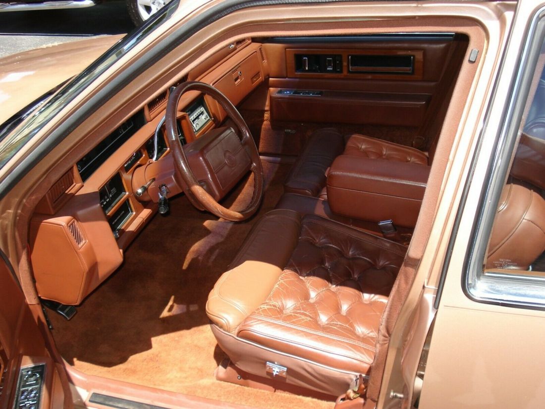 1990 Cadillac Fleetwood - photo 4