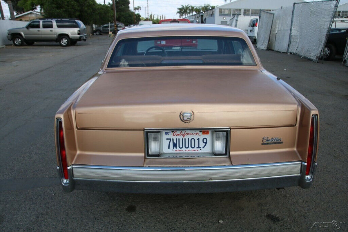 1990 Cadillac Fleetwood - photo 4