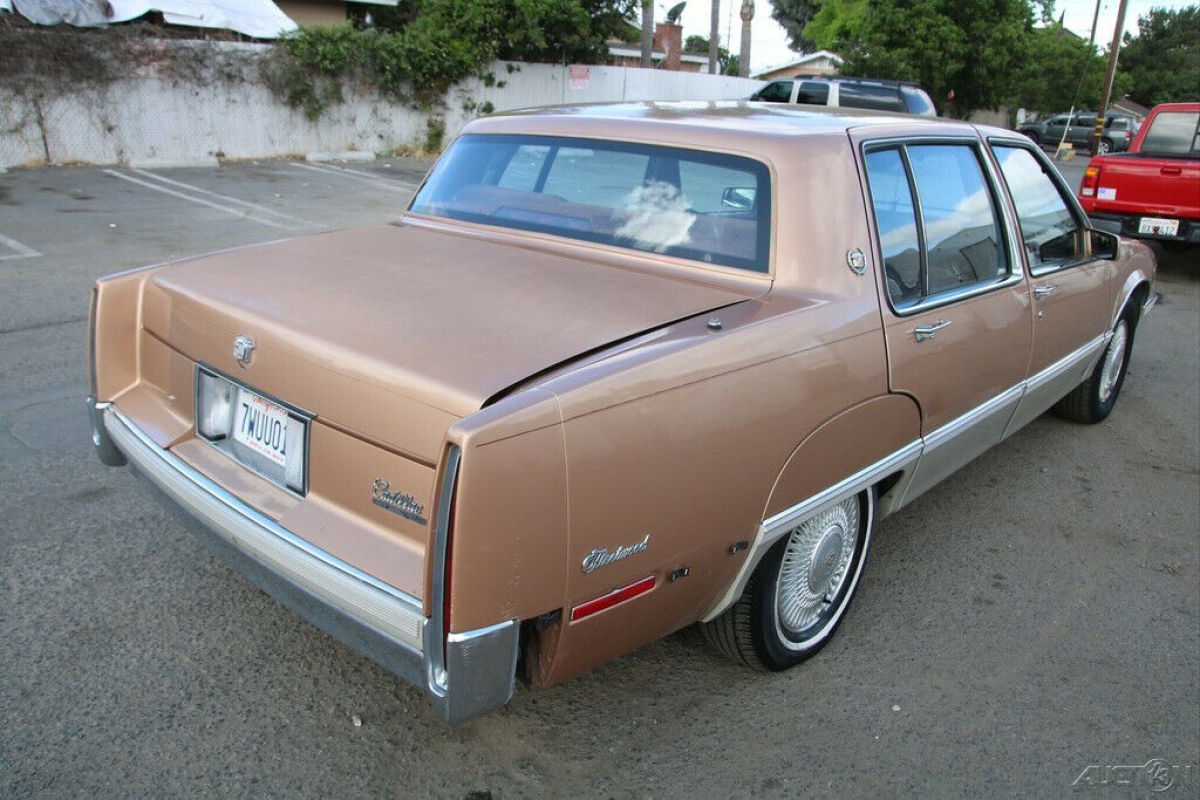 1990 Cadillac Fleetwood - photo 5