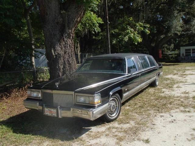 1990 Cadillac Fleetwood Limousine - photo 3