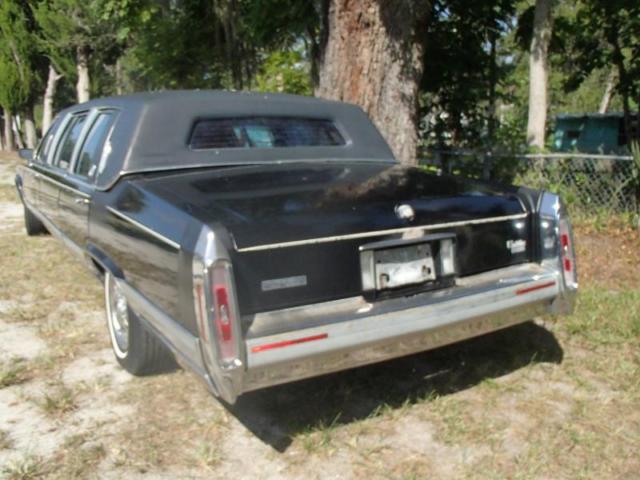 1990 Cadillac Fleetwood Limousine - photo 5