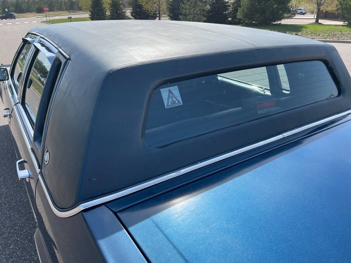 1990 Cadillac Fleetwood - photo 11
