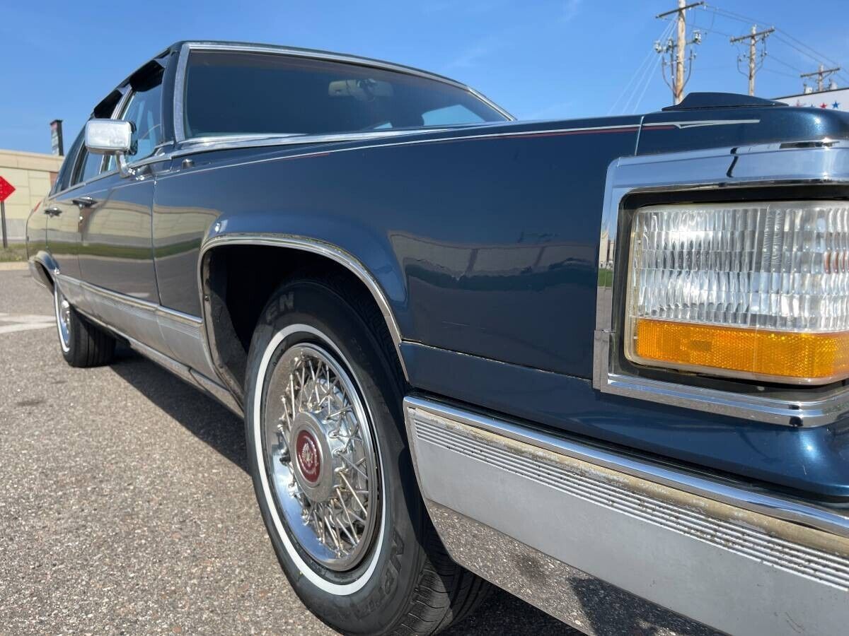 1990 Cadillac Fleetwood - photo 9