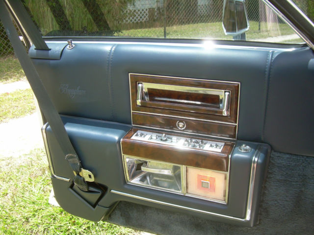 1990 Cadillac Brougham - photo 9