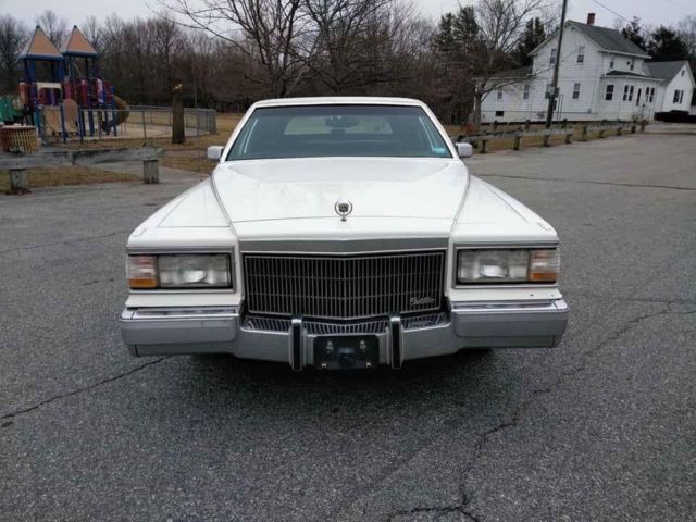 1990 Cadillac Fleetwood - photo 3