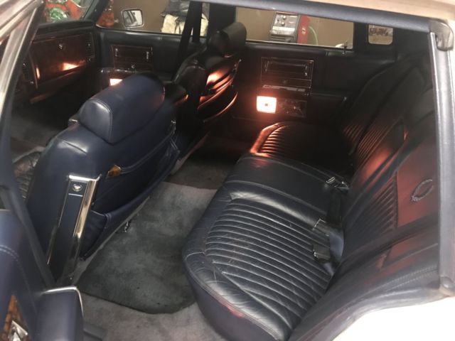 1990 Cadillac Fleetwood - photo 6