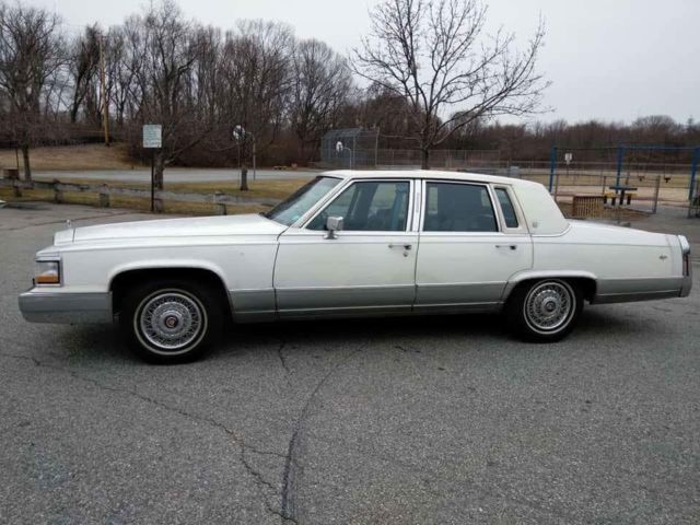 1990 Cadillac Fleetwood - photo 7