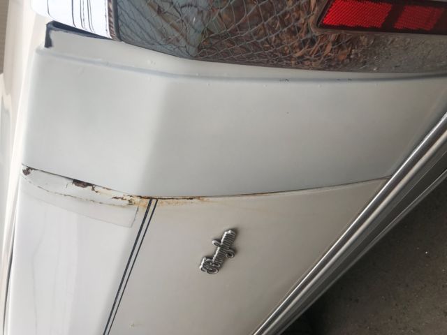 1990 Cadillac Fleetwood - photo 9