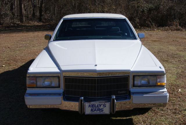 1990 Cadillac Fleetwood - photo 9