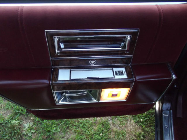 1990 Cadillac Brougham - photo 12