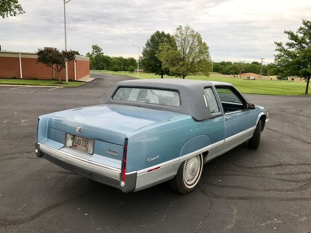 1990 Cadillac Fleetwood - photo 8