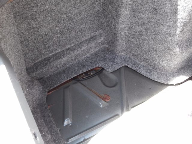 1990 Cadillac Fleetwood d'Elegance package - photo 13