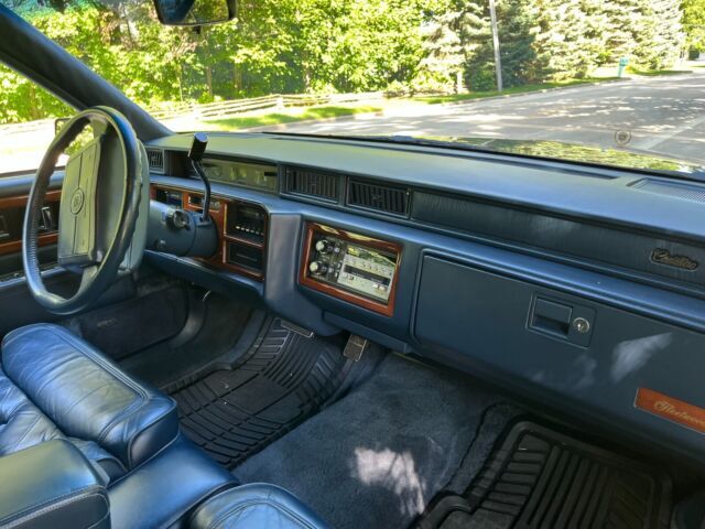 1990 Cadillac DeVille - photo 12
