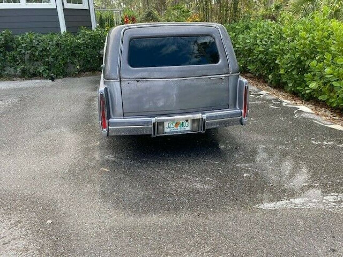 1990 Cadillac Fleetwood - photo 3