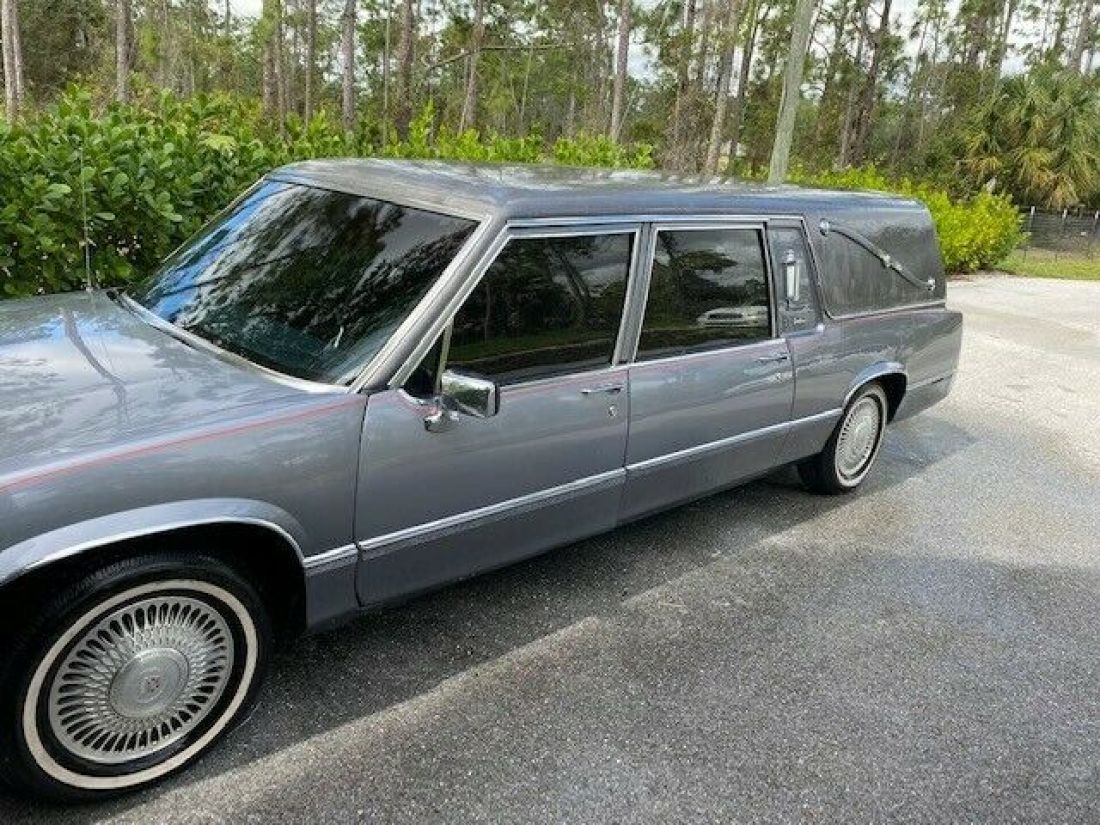 1990 Cadillac Fleetwood - photo 4