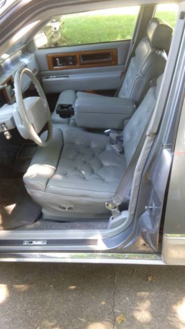 1990 Cadillac Fleetwood - photo 6