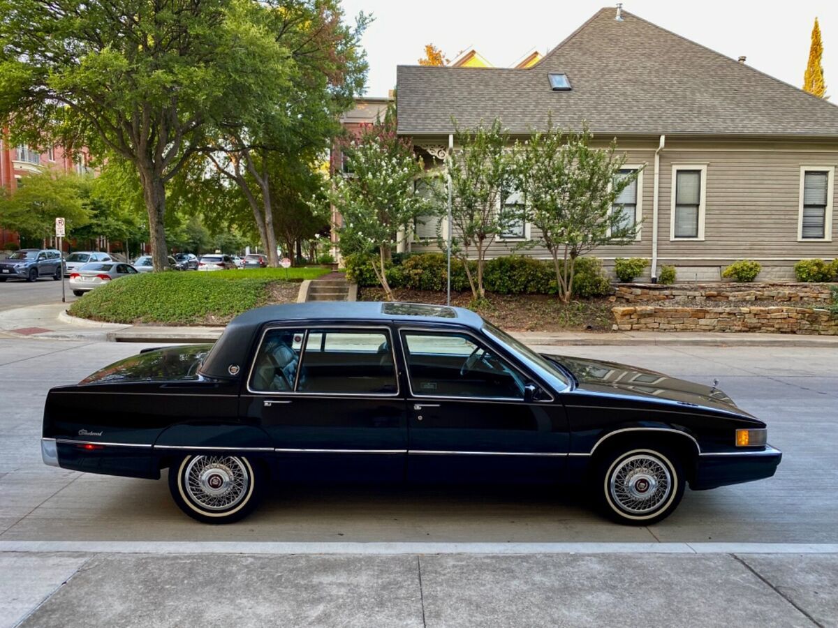 1990 Cadillac Fleetwood - photo 2